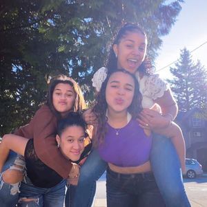 Meet your Posher, Bessy